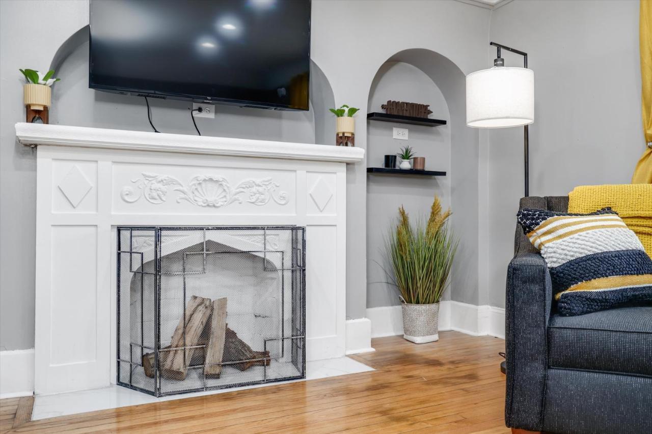 Modern & Cozy East Side Gem ~ Queen Beds ~ Parking Detroit Exterior foto